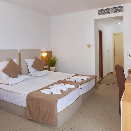 Fiesta M & Marlin Szálloda 4*